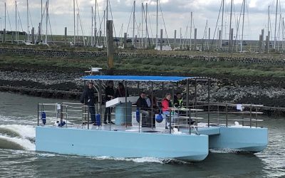 Überführungsfahrt des emissionsfreien Wassertaxis